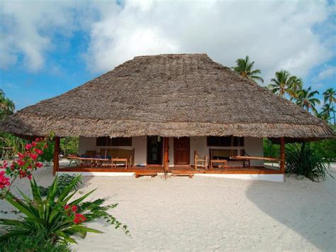 hakuna majiwe zanzibar.